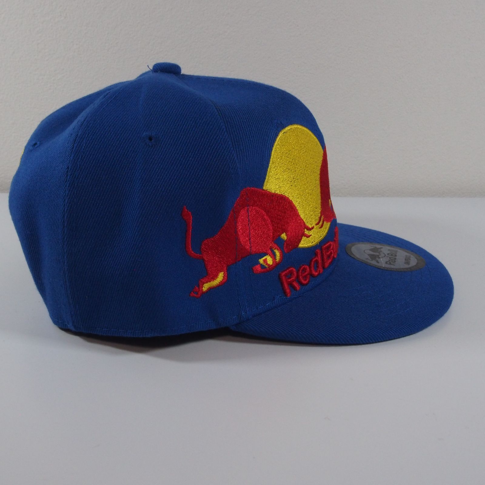 16 青/青/直ツバ REDBULL 刺繍 キャップ 帽子 レッドブル