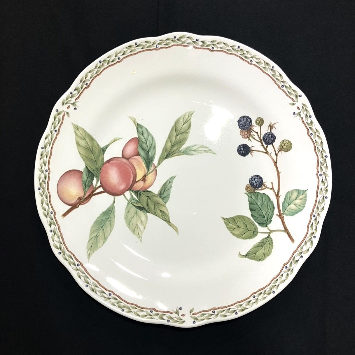 NORITAKE ノリタケ 皿 プレート 大皿 フルーツ 果物 桃 ブラックベリー