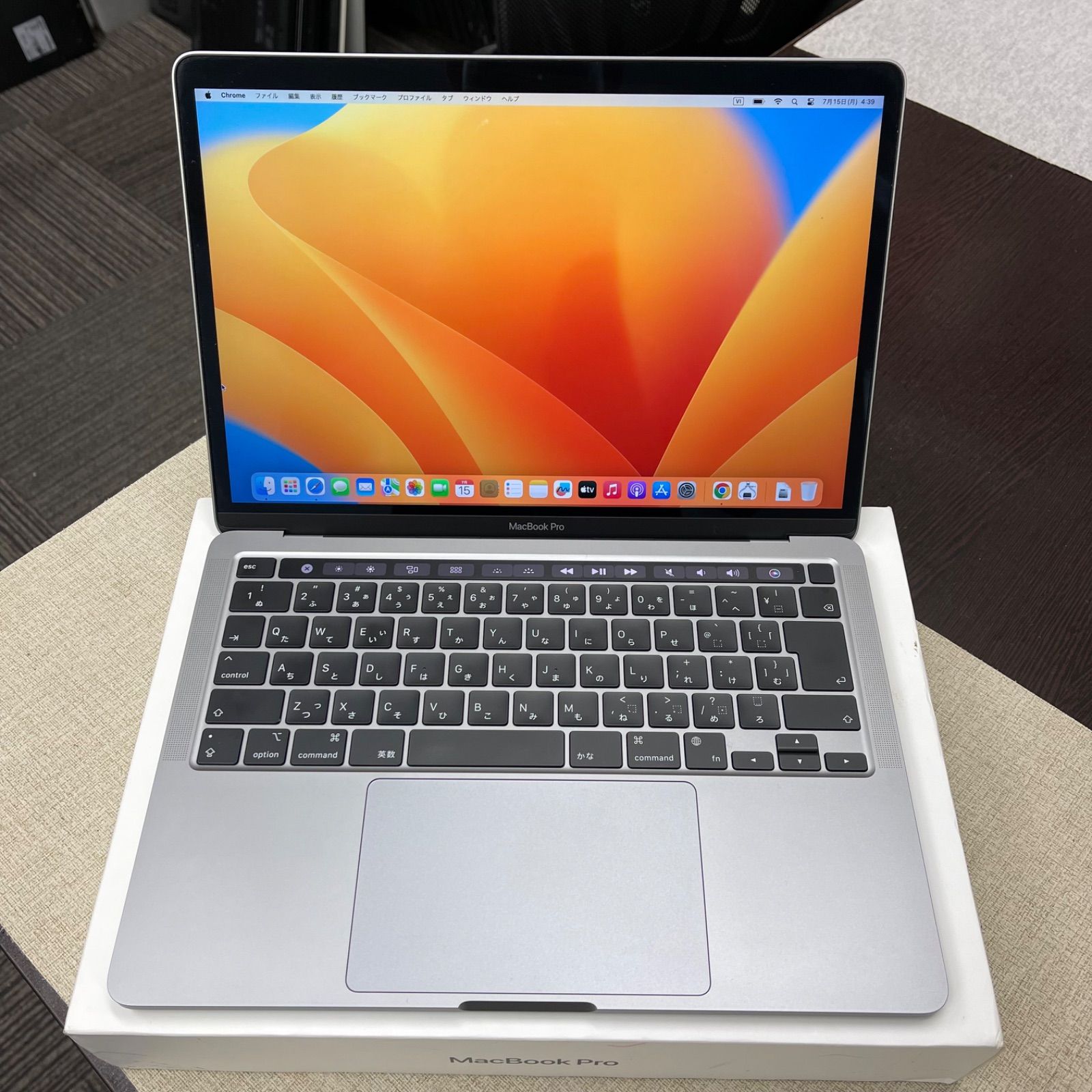 MacBook Pro 2020 本体充電回数86回