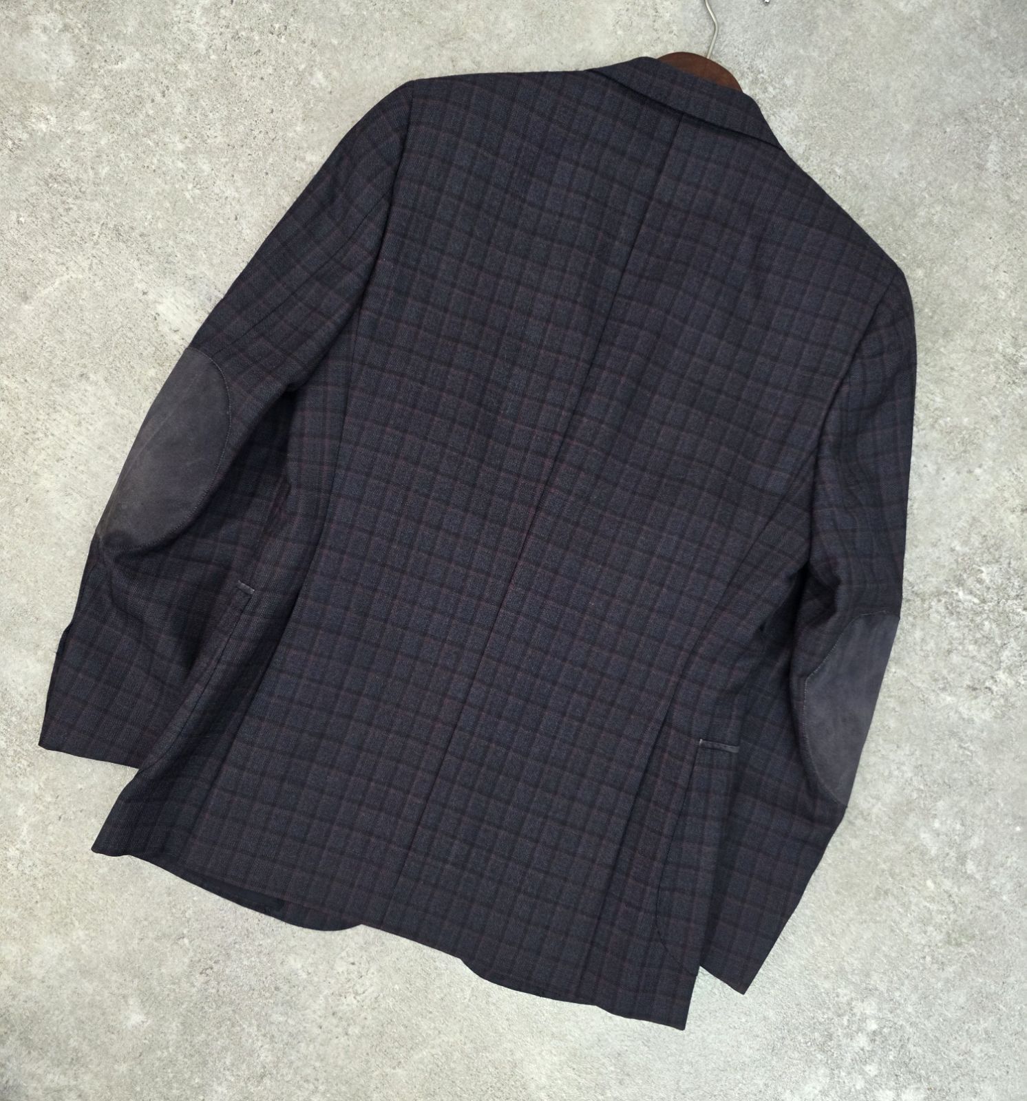 TAGLIATORE テーラードジャケット ネイビー/ホワイトチェック 44 TAGLIATORE テーラードジャケット ネイビー/ホワイトチェック 44
