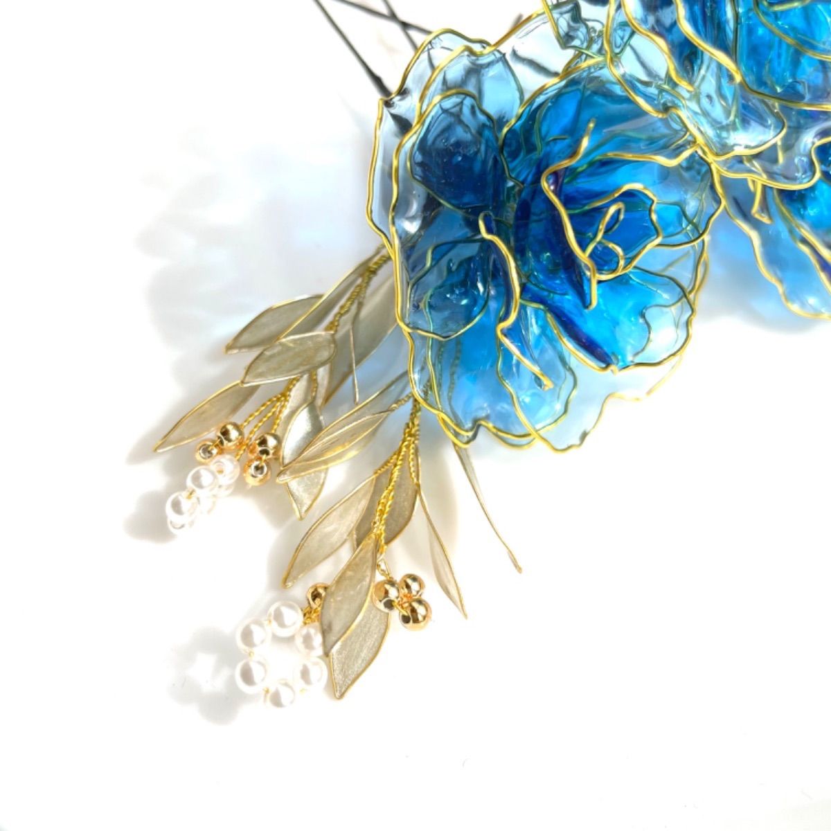 まる　アメリカンフラワー 薔薇の髪飾り《ブルー》 ＊アメリカンフラワー ＊ディップフラワー