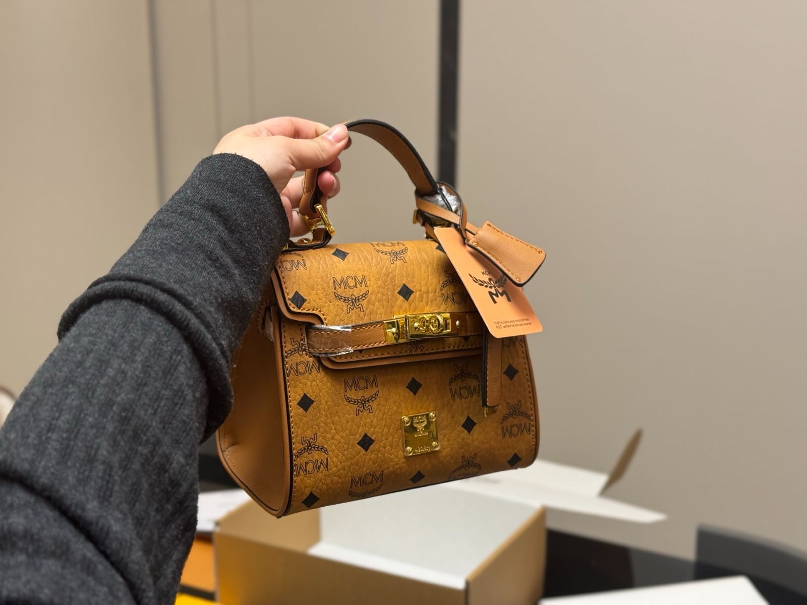 MCM エムシーエム ハンドバッグ ヴィセトス柄 レザー ブラウン 茶