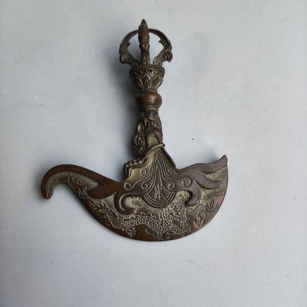 中国古美術・蔵伝工芸・寒鉄彩絵金剛降魔杵・手工錾刻・文房置物・鎮宅辟邪・風水法具 銅製 法器「竜頭降魔杵」金剛杵 鎮宅 辟邪 開運 風水 招財 置物