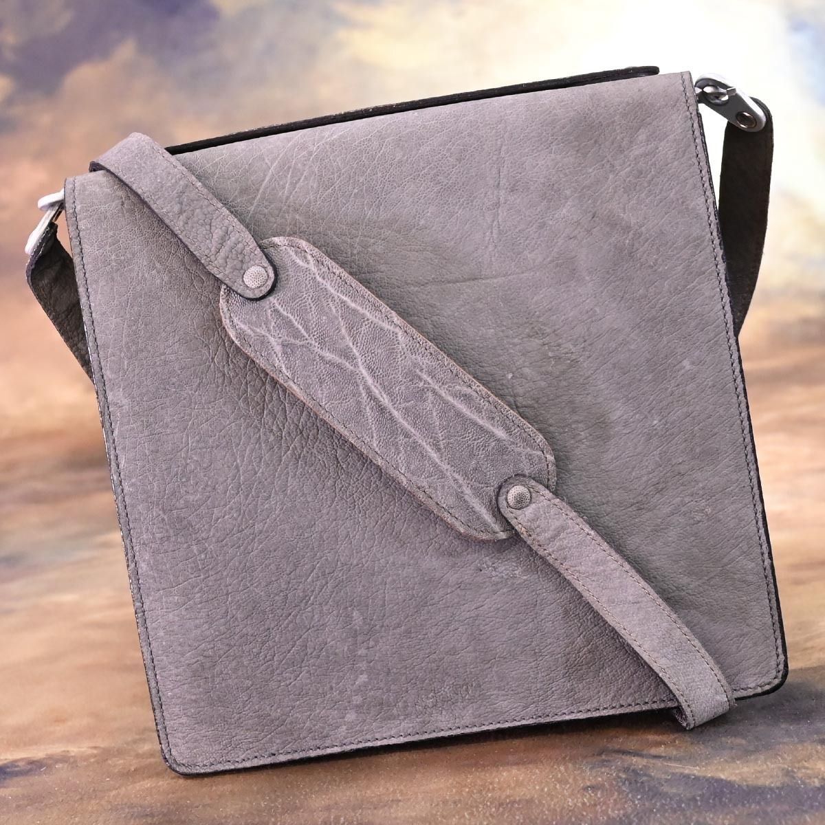 美品 ヴァレクストラ Valextra エレファントレザー トランクケース