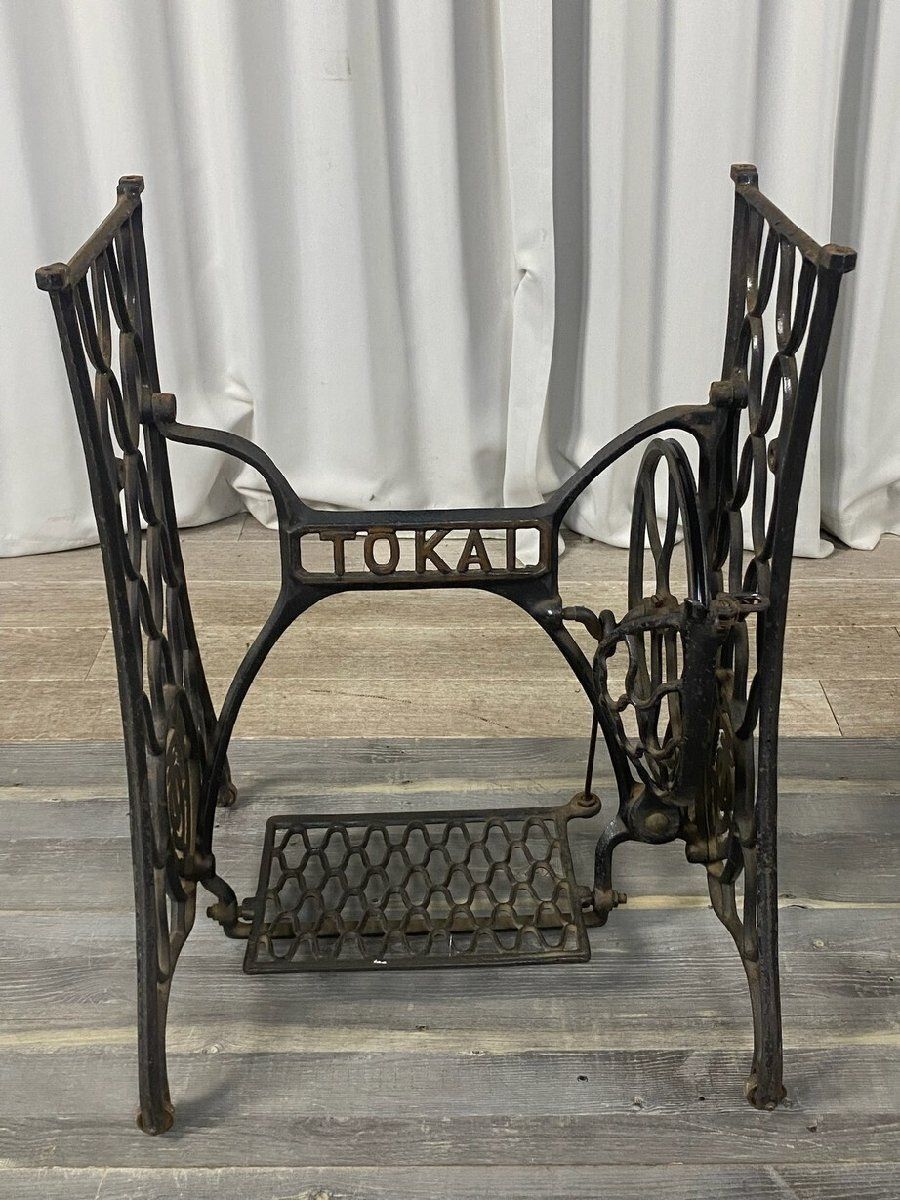 2795 TOKAI ミシン 鉄脚 網脚 台 レトロ ヴィンテージ |神奈川県秦野市|A2