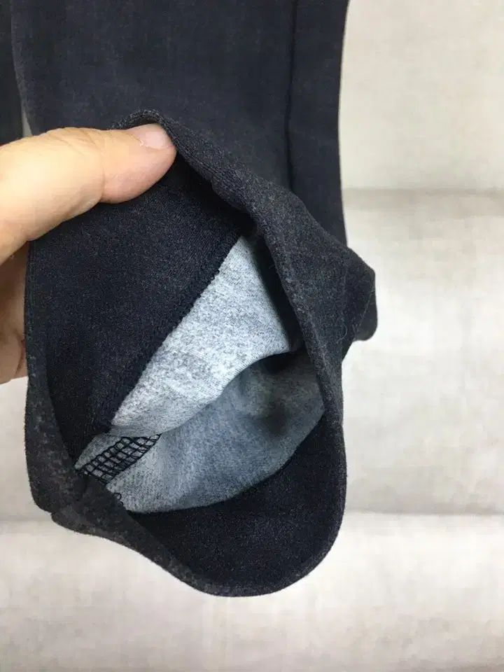 ストレッチパンツ