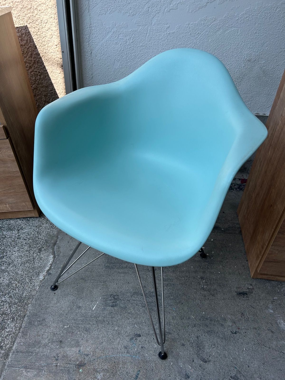 ハーマンミラー イームズ シェルチェア エッフェルベース（ワイヤー