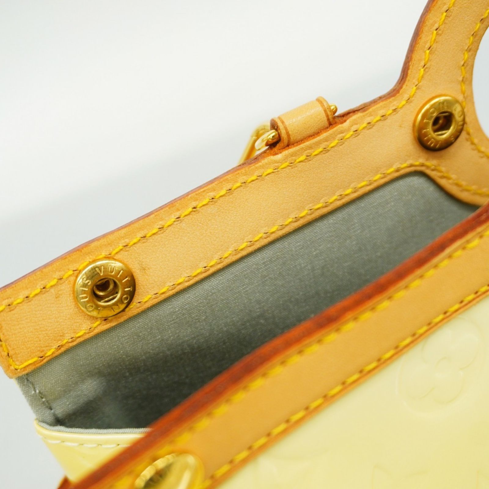 Vuitton ルイ