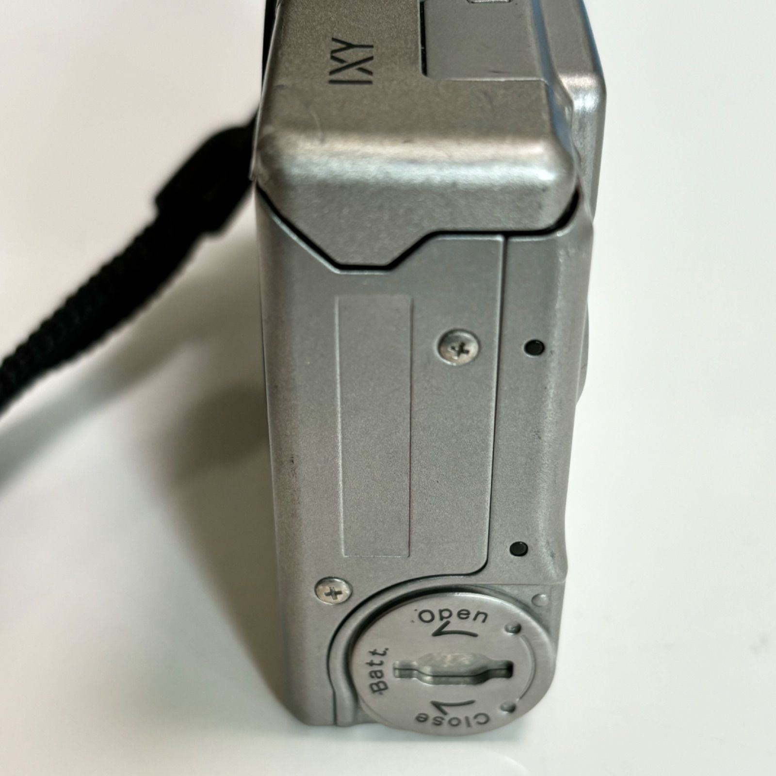 CANON　キャノン　IXY イクシーDIGITAL　カメラ　ジャンク出品 送料無料】Canon/キャノン/IXY/イクシー/APS/24-48㎜/1:4.5-6.2