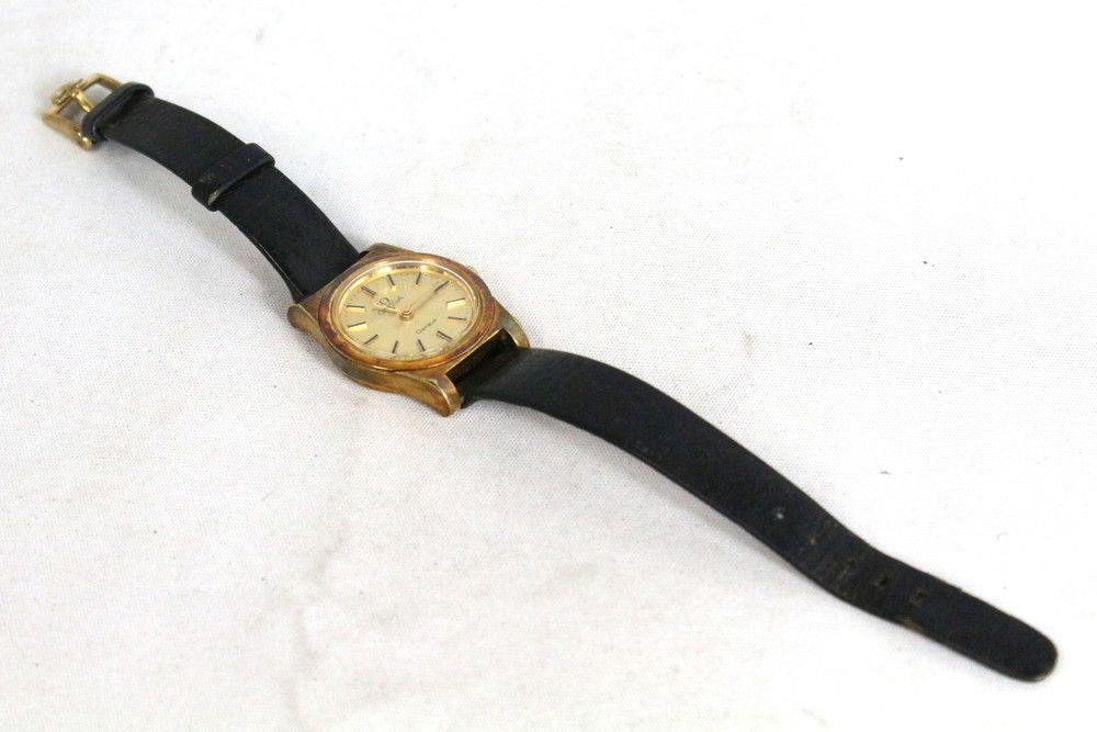 ●OMEGA Geneveオメガ ジュネーブ 手巻き ゴールド文字盤 腕時計