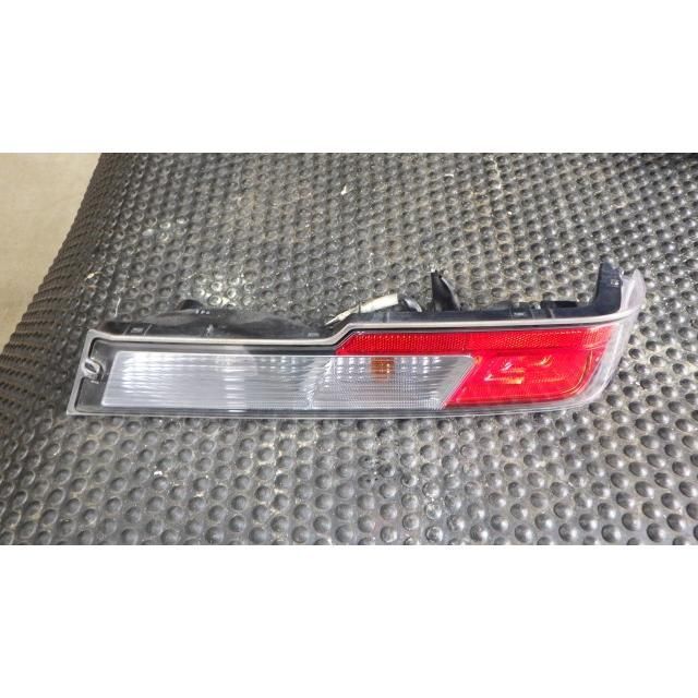 ハイゼット EBD-S331V 右テールランプ（ハイゼット S331V 左