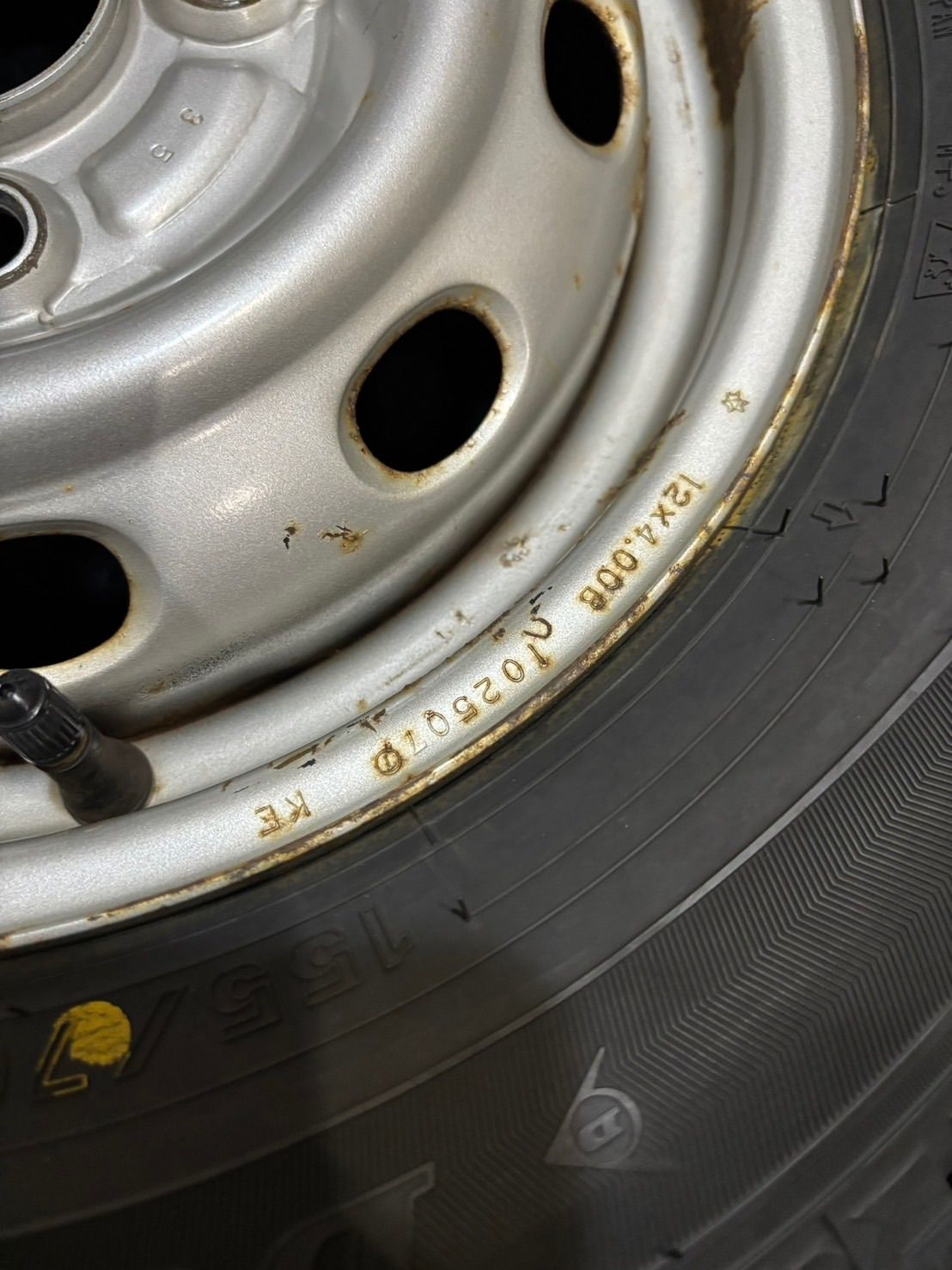 4H スタッドレス