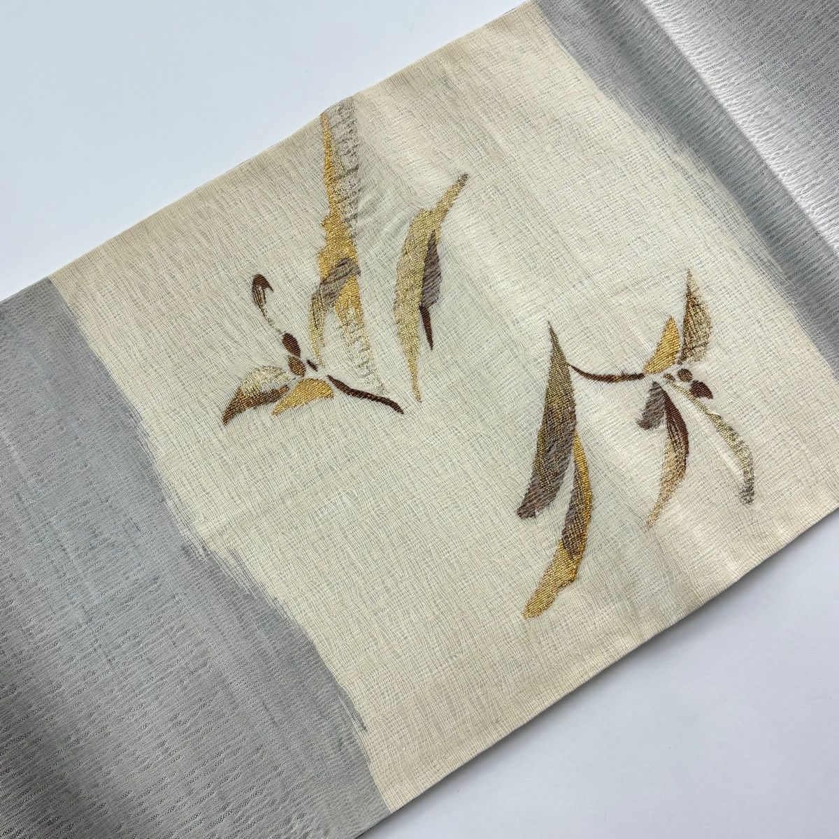 袋帯 秀品 夏帯 枝花 金銀糸 灰色 お太鼓柄 正絹 【中古