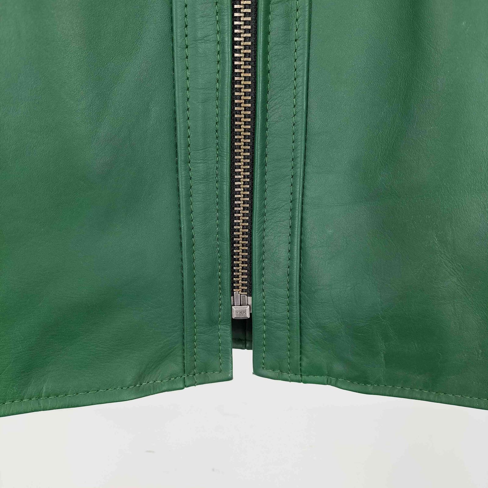 リューグーレザー　牛革　カウレザー　グリーン　ブラック　スタジャン　Lサイズ Liugoo Leathers 【20周年記念20%OFFクーポン】Liugoo Leathers 本革