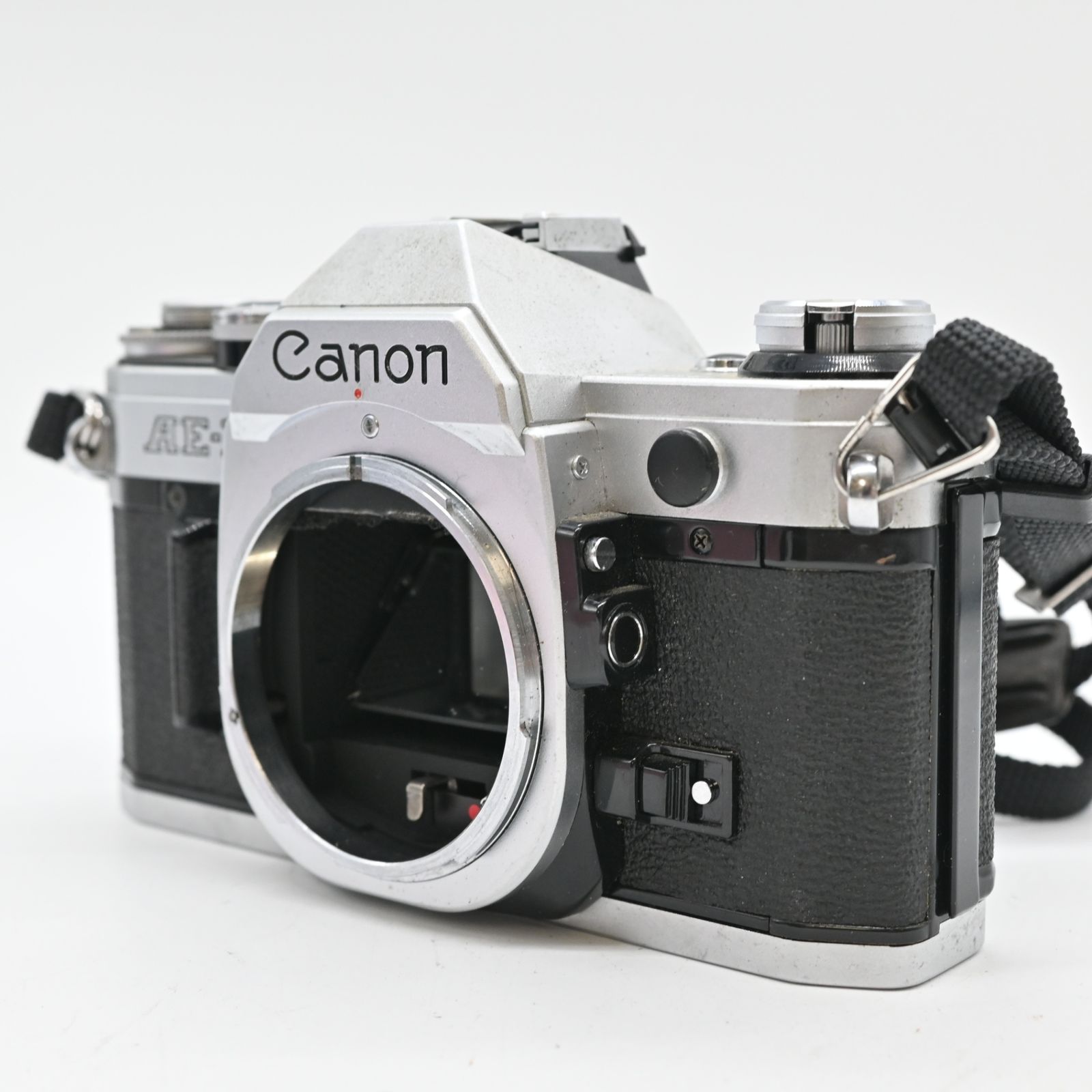 モルト張替え済・塗装ハゲあり★Canonキャノン AE-1 ボディ #18166 モルト張替え済・塗装ハゲあり☆Canonキャノン AE-1 ボディ
