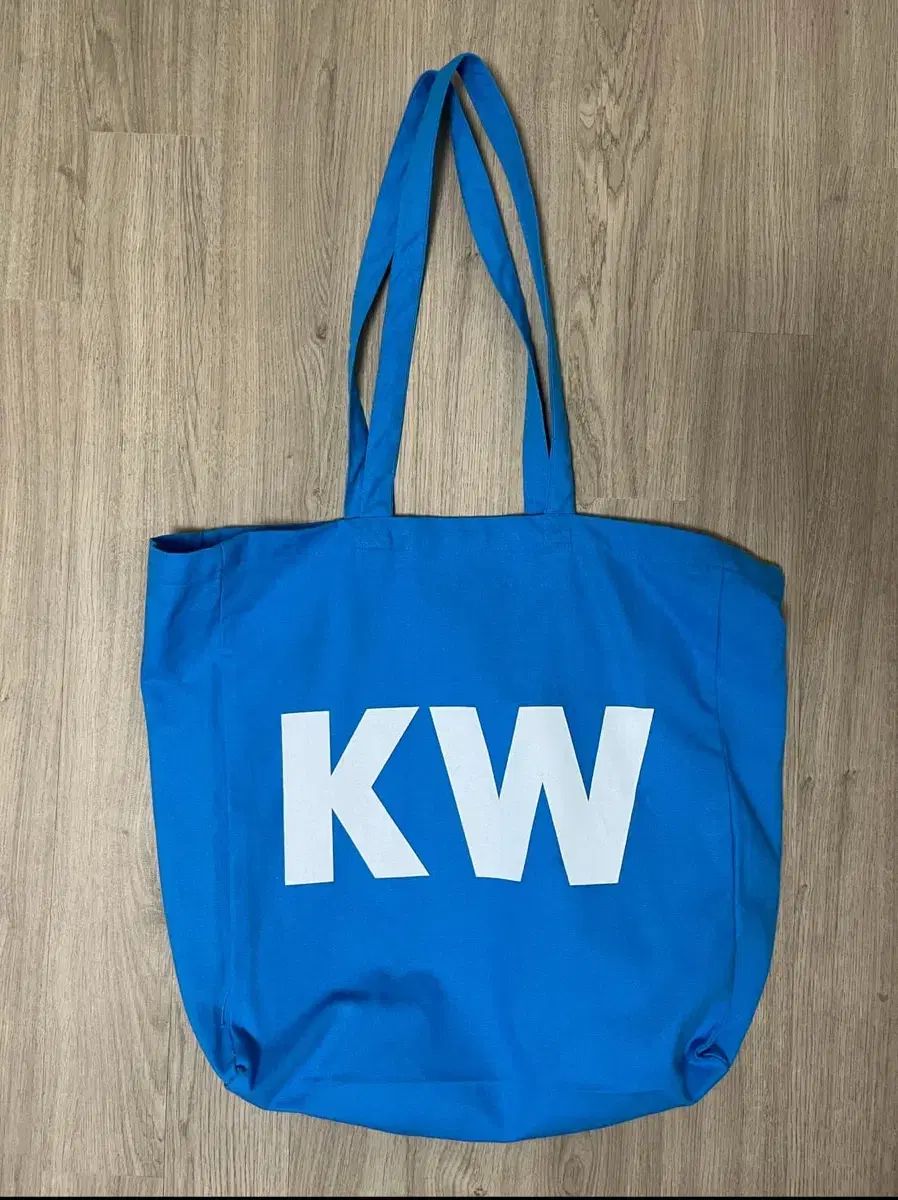 KW アートミュージアム merch バッグ