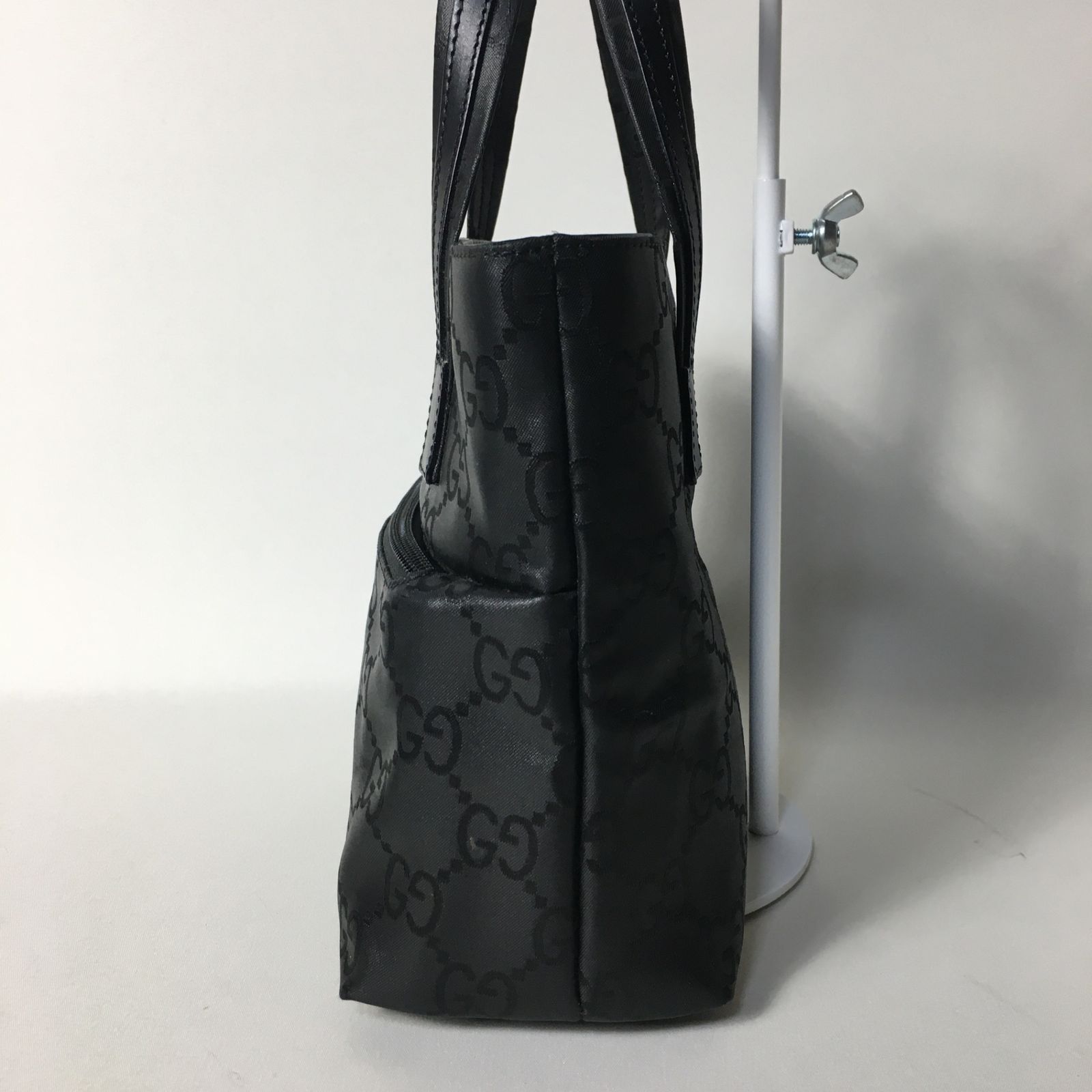 2505-159｜美品｜グッチ GGナイロン ハンドバッグ ブラック - メルカリ