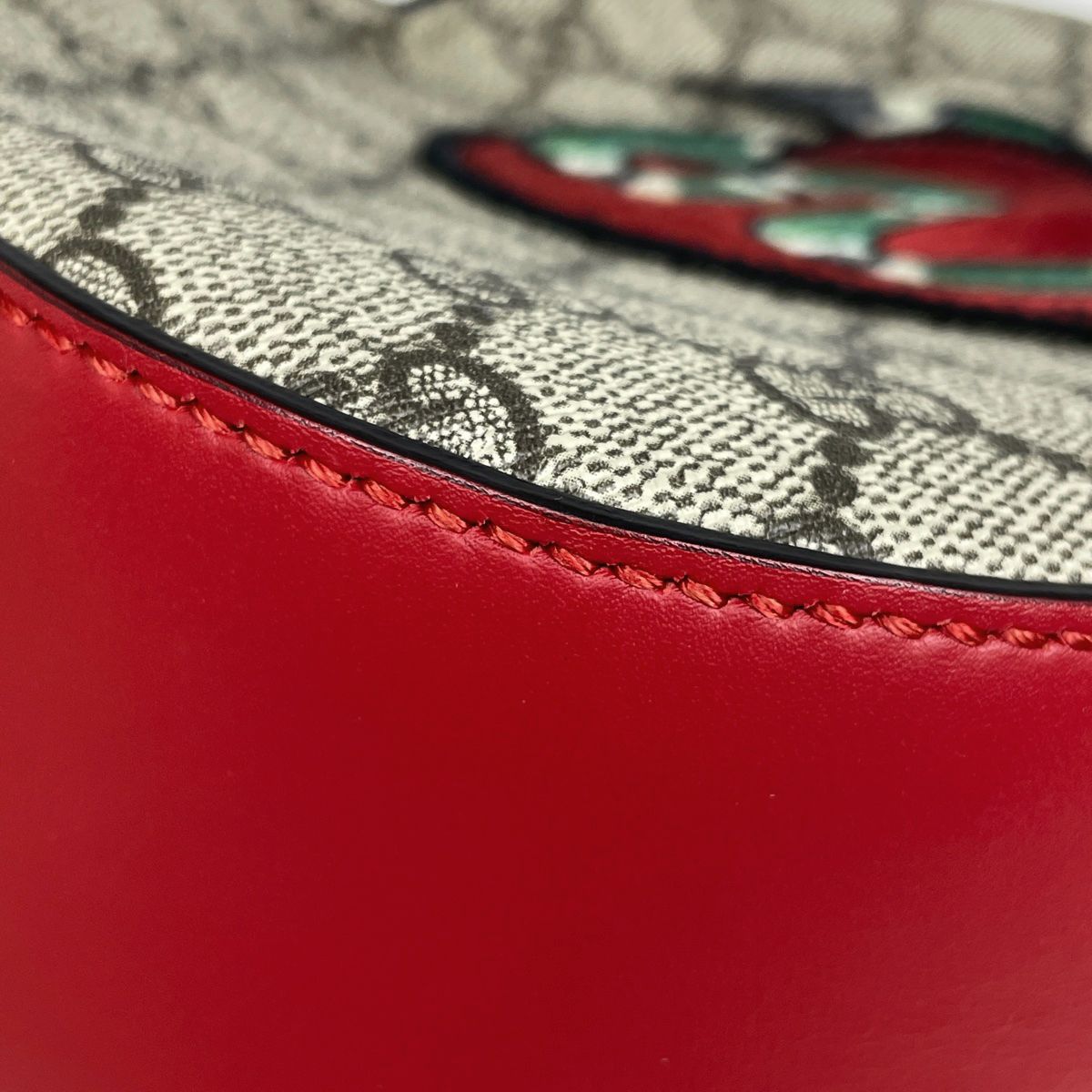 グッチ GUCCI GG柄 チェーン ショルダーバッグ ホリデーコレクション  