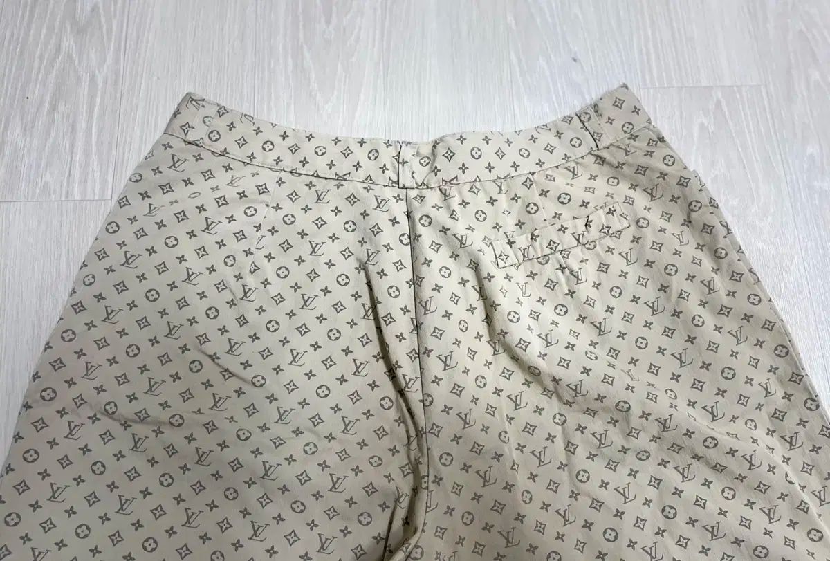 モノグラム ハーフパンツ