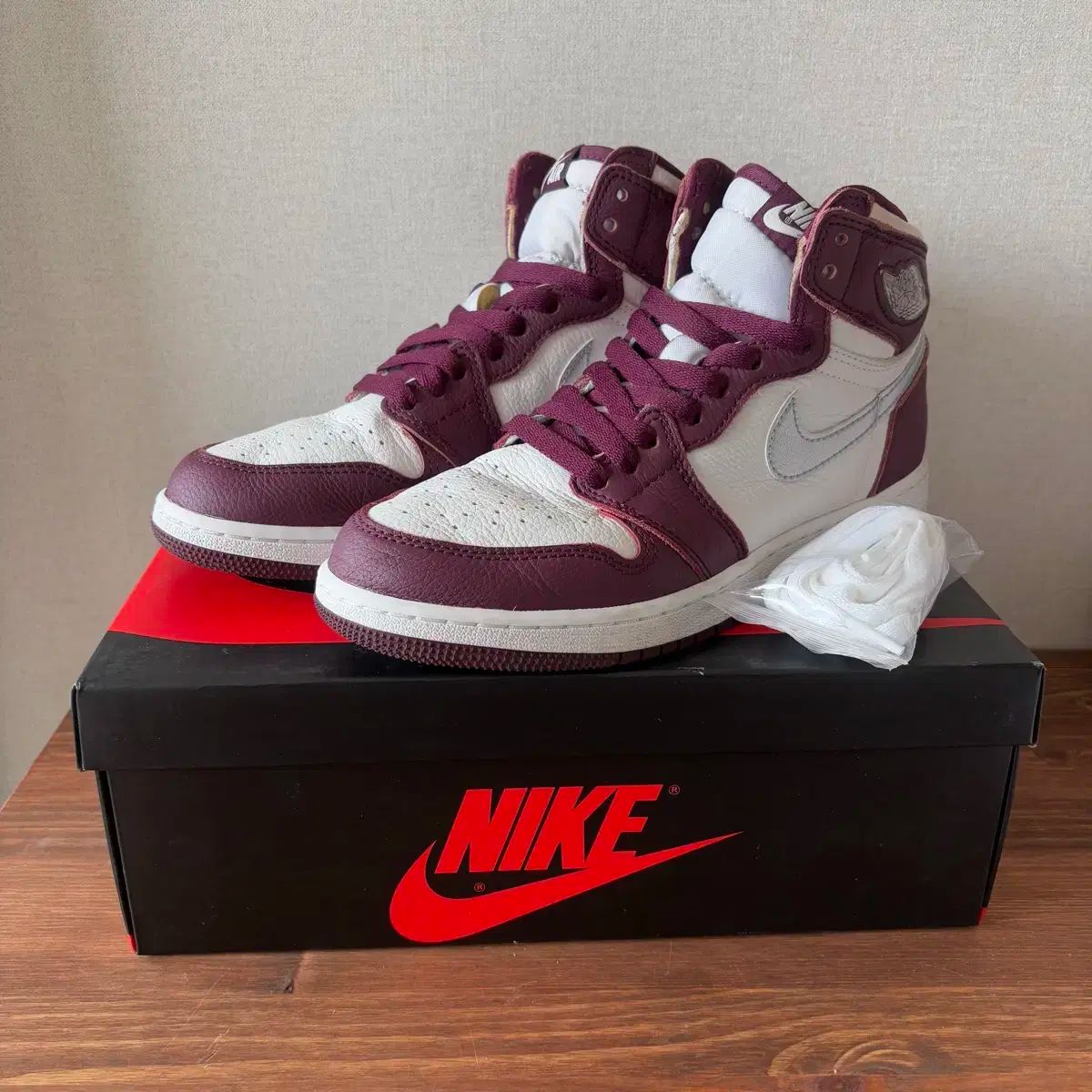 【雷市場（ポンジャン）商品韓国直送】 Nike NIKE(ナイキ) ジョーダン 1 レトロ ハイ OG ボルドー GS