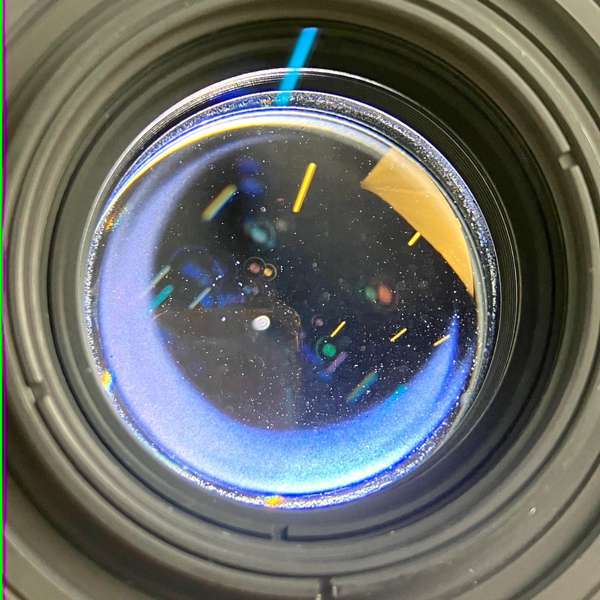 90mm F2.8