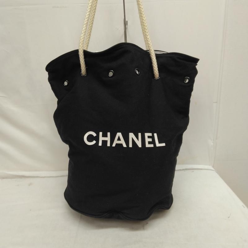 極美品　シャネル巾着バッグ ノベルティ ロゴ コットン キャンバス CHANEL 極美品 シャネル巾着バッグ ノベルティ ロゴ コットン