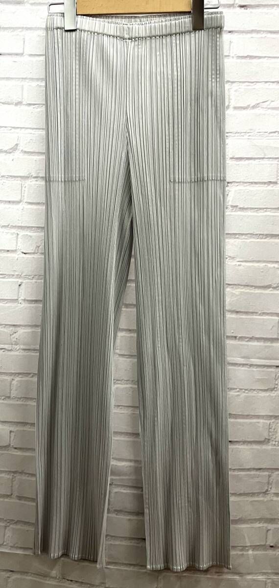 【美品】プリーツプリーズ イッセイミヤケ プリーツ ストレートパンツ PLEATS PLEASE プリーツプリーズ イッセイミヤケ ISSEY MIYAKE
