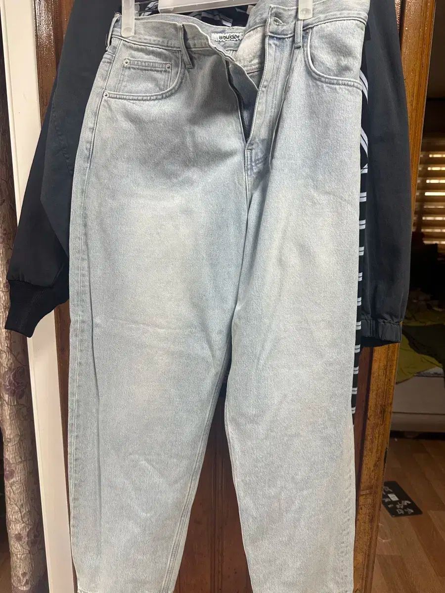 ウッドビー ライトブルーのパンツを販売しています