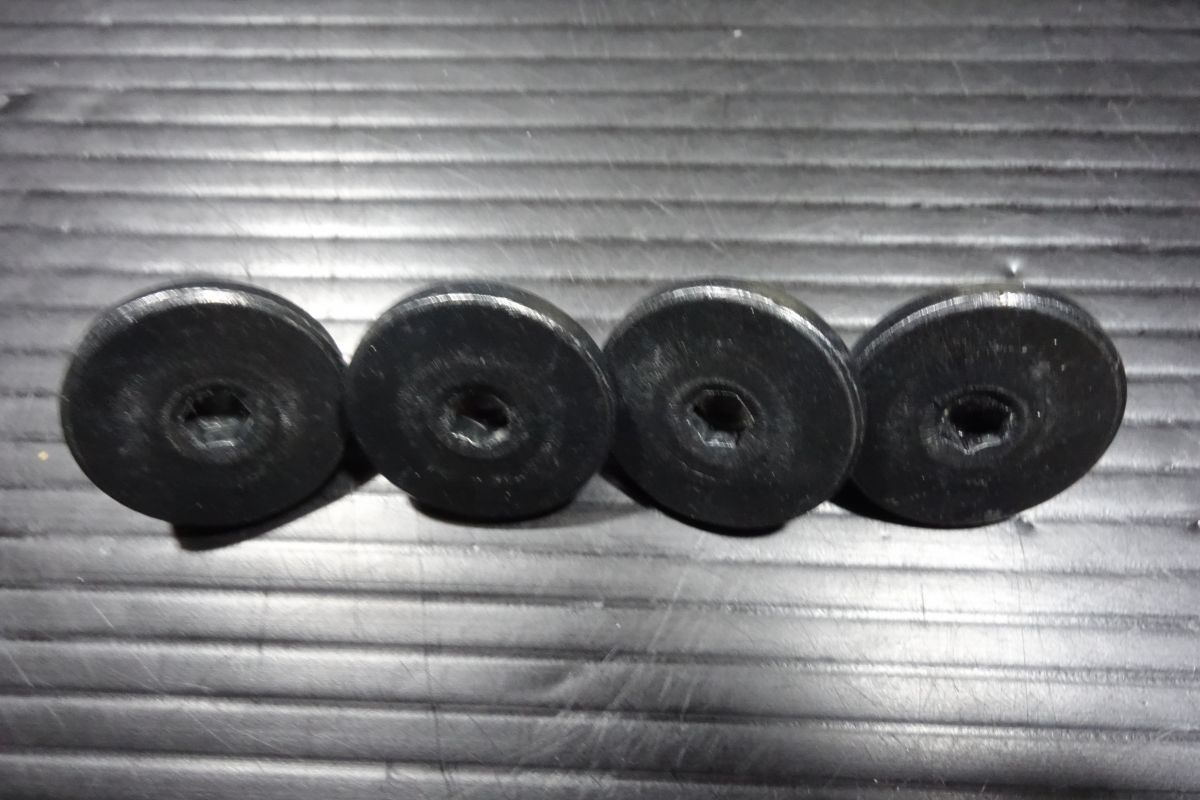 カバー グラブバー シートカウル 左右 ハスクバーナ 純正 スヴァルトピレン スバルトピレン ビットピレン ヴィットピレン 401 R20250908 BRIGHTFACE_UK