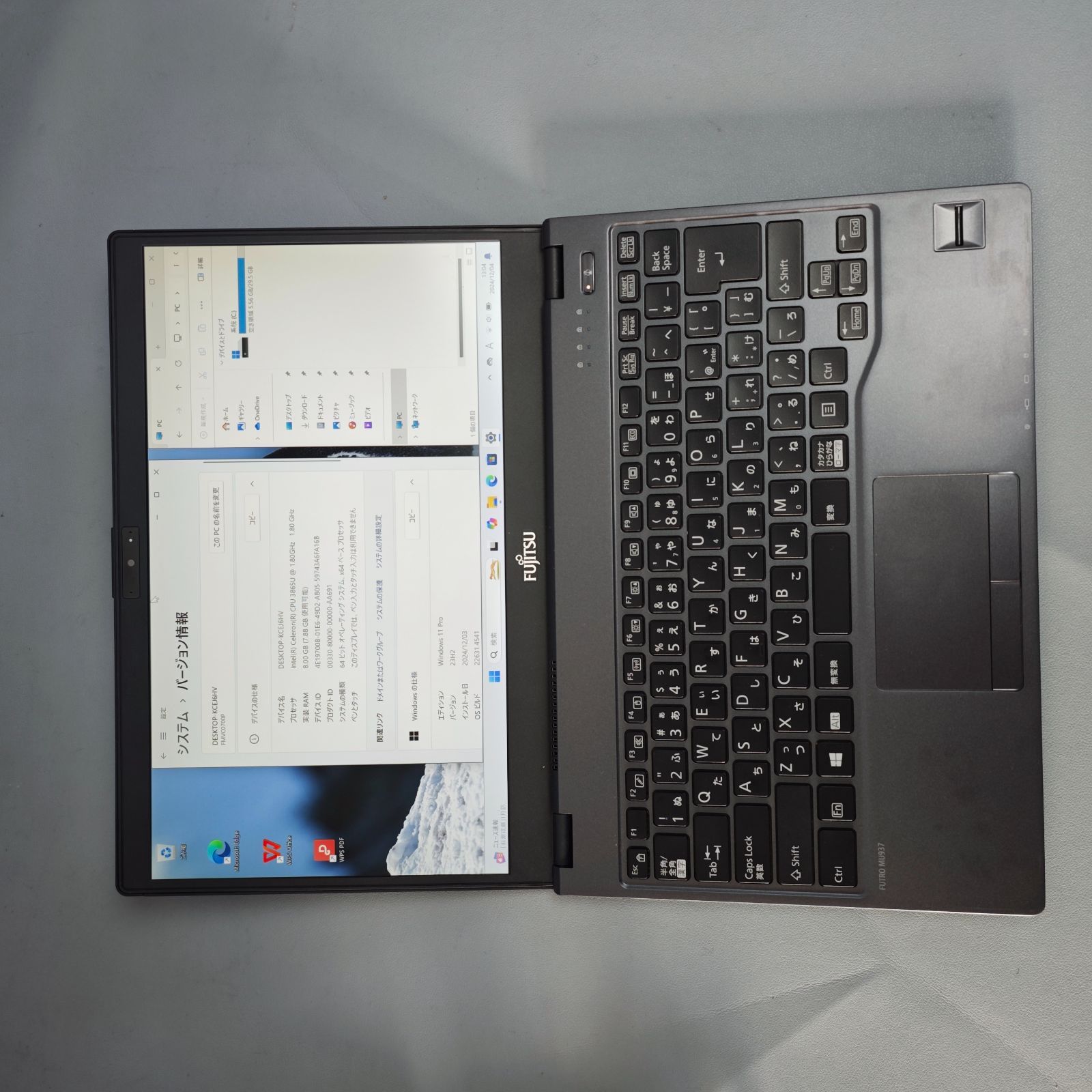 超軽量超薄型富士通 Fujitsu MU937 13.3inch 高解像度1920×1080