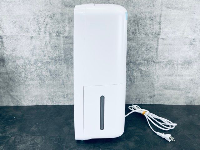 美品 シャープ 衣類乾燥除湿機 【中古】SHARP CV-R71-W 2025年製 美品 シャープ 衣類乾燥除湿機 【中古】SHARP CV-R71-W 2025年製