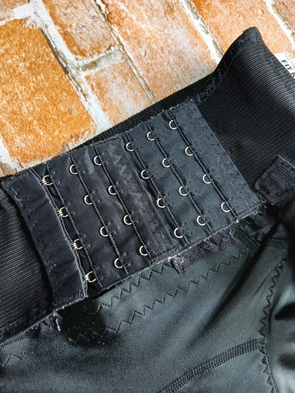 93】フィットキープ2骨盤ベルト♡Mサイズ♡新タイプ♡しっかり固定♡直