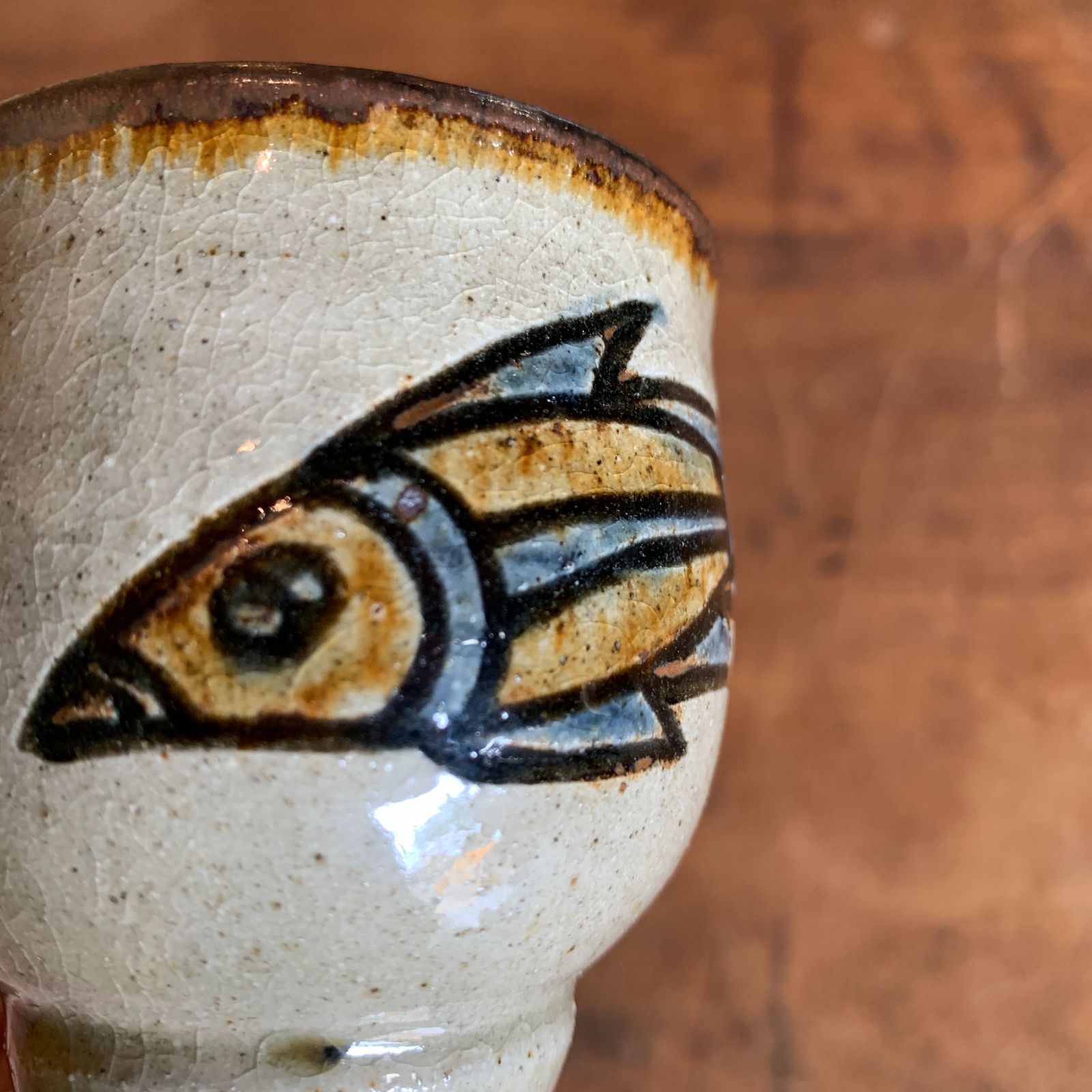 壺屋焼 金城敏男 登り窯 やちむん 湯呑 魚紋 湯のみ /HM-0136 - メルカリ