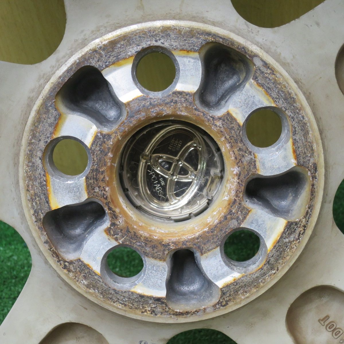 【超特価 SALE開催中！】 4本価格 トヨタ 30系 プリウス S G ツーリング 純正 ホイール 17インチ 17×7J PCD100 5H 5100601NJホ