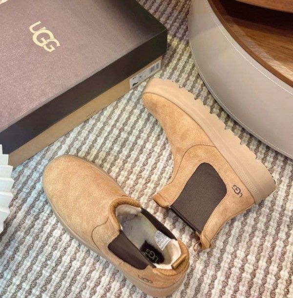 UGG メンズ ショートブーツ ショート丈 ふわふわ 厚底 軽量 秋冬 おしゃれ カジュアル 履きやすい 歩きやすい 防寒 冬用 プレゼント