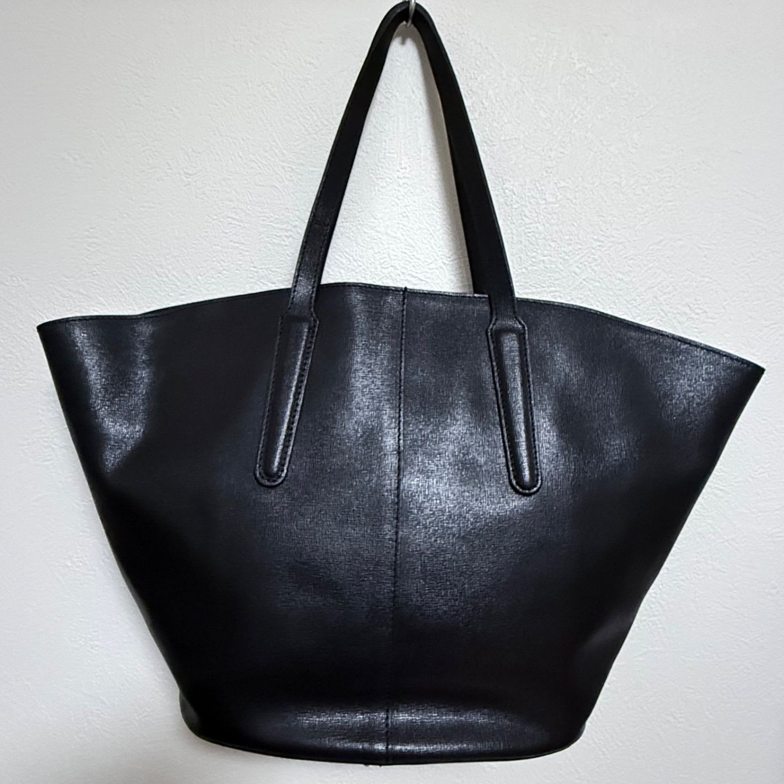 美品✨】ジャンニキャリーニ トートバック カゴ 2way レザー 黒 A4