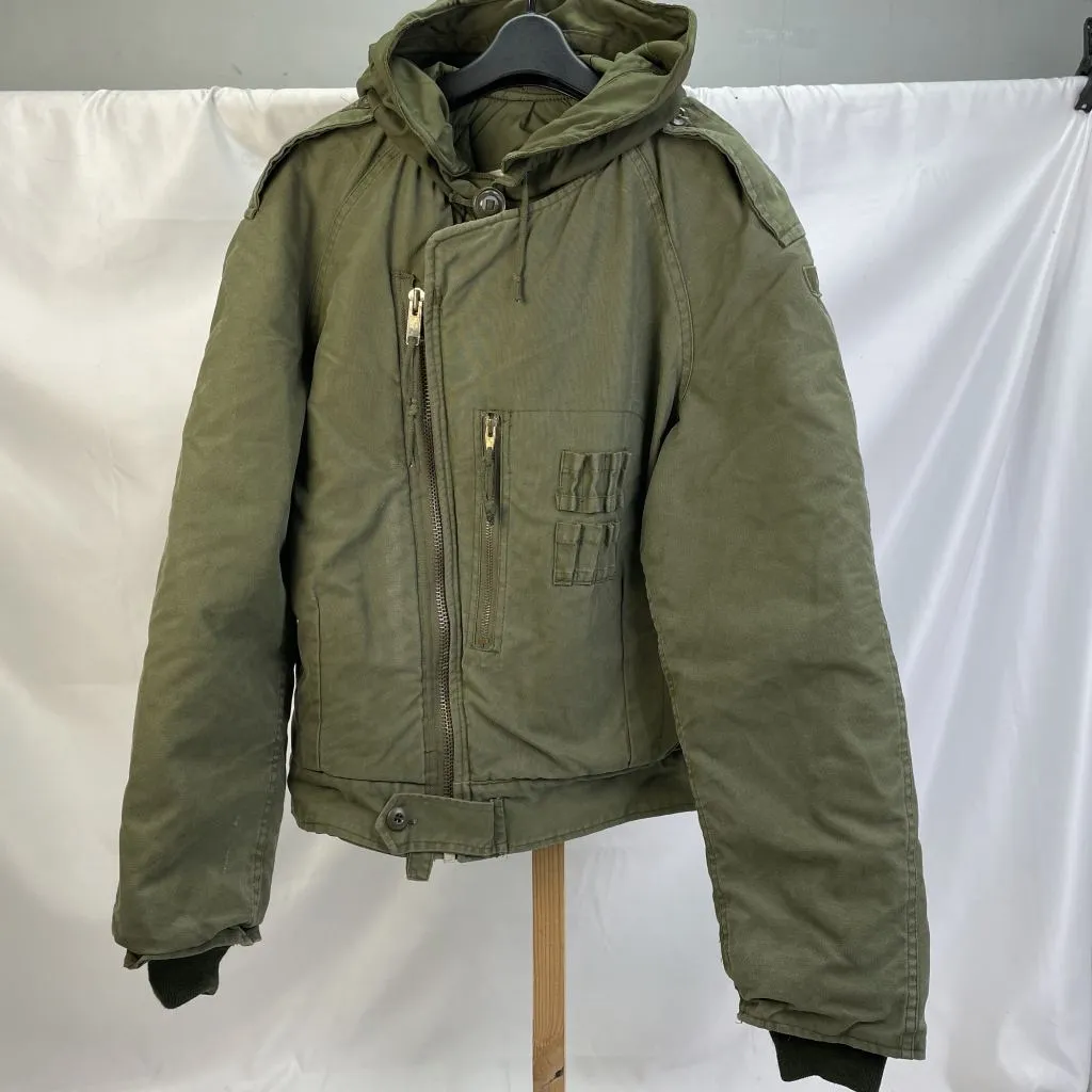 2025年最新】カナダ軍 タンカースジャケットの人気アイテム - メルカリ