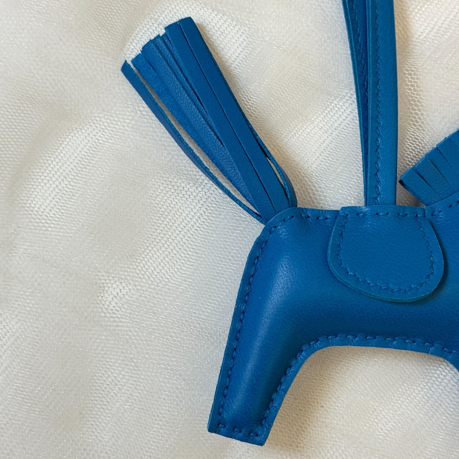 アニューミロ チャーム