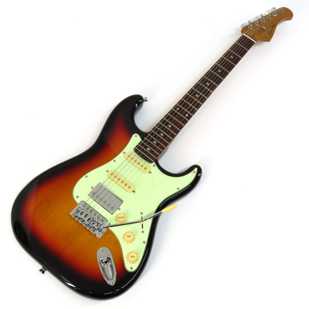 Bacchus エレキギター ストラトキャスター