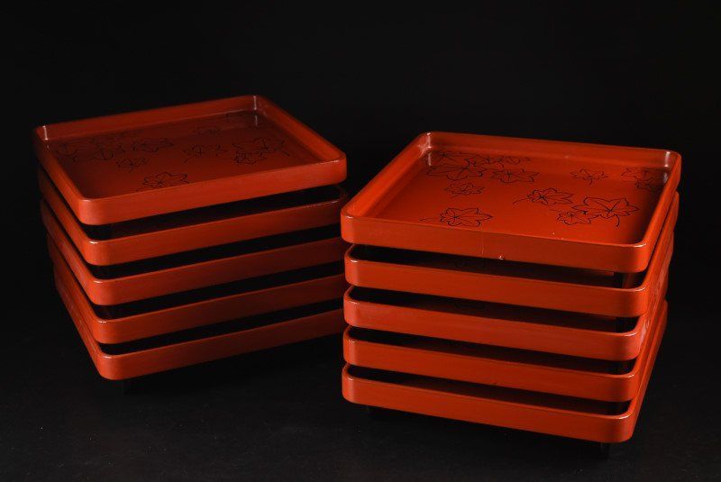 蔵A3077b 木製本朱塗 蒔絵紅葉文 会席膳 吸物膳 四方盆 足付 十客 木箱