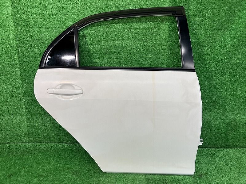カローラアクシオ NZE141 右リアドア X HIDリミテッド ニホンイタ M3108 67003-12A30 040