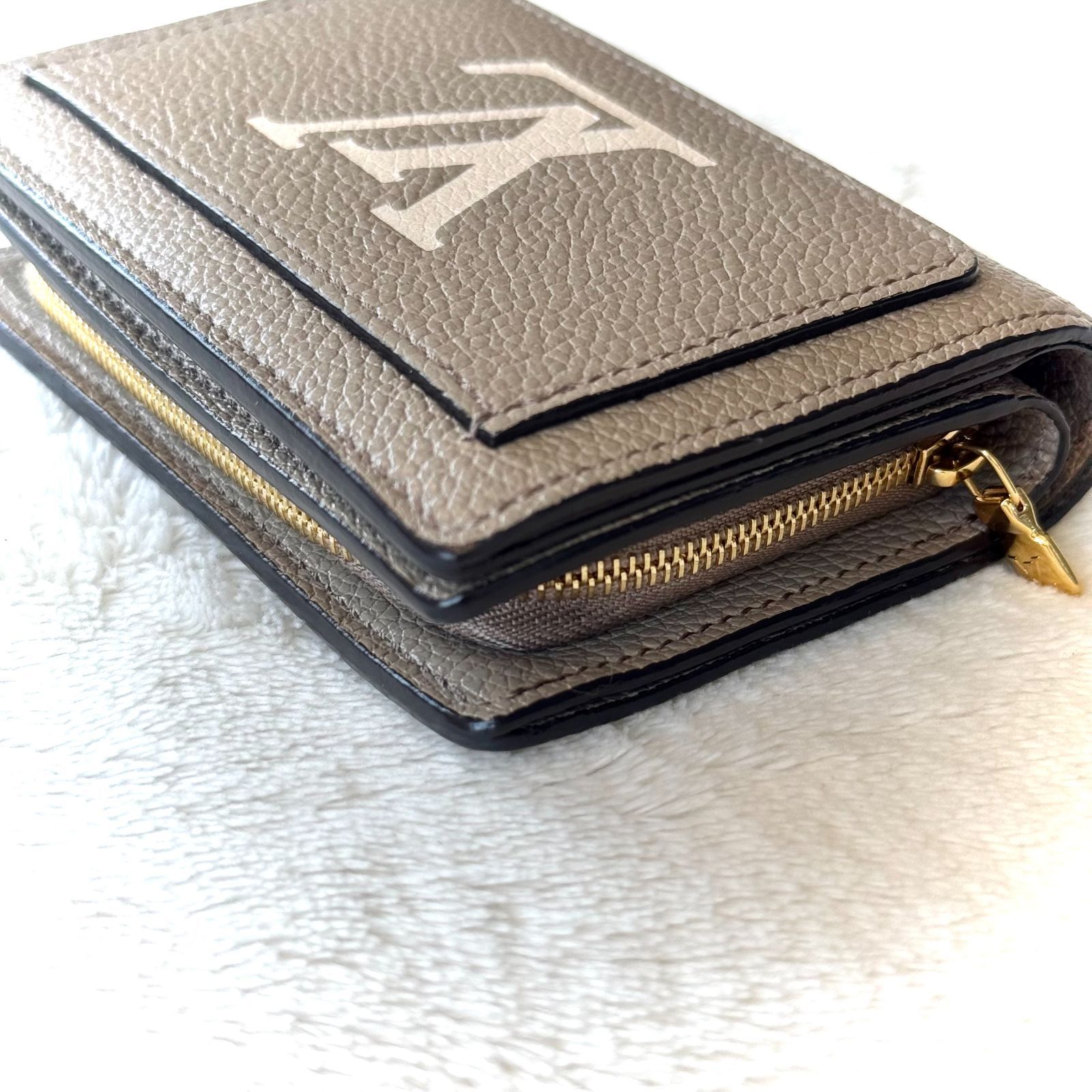 美品】LOUIS VUITTON ルイヴィトン M82370 財布 二つ折り