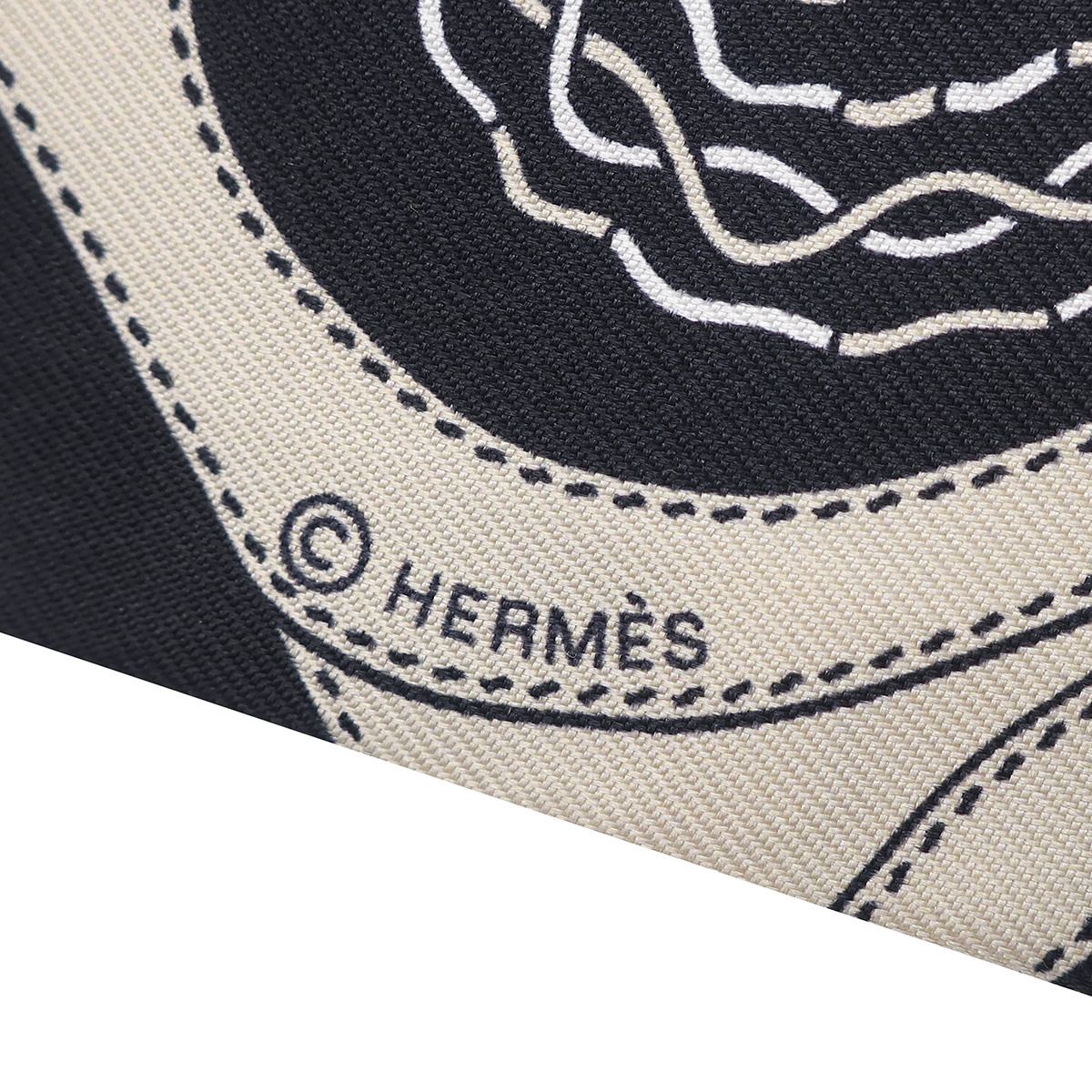 HERMES エルメス ツイリー スカーフ アトラージュのバックル エルメス スカーフ ツイリー トランプ Jeu De Cartes HERMES