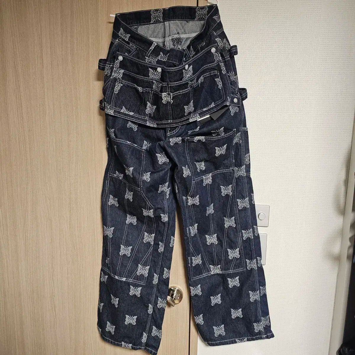 【雷市場（ポンジャン）商品韓国直送】 新品 NEEDLES(ニードルズ) パピヨン エプロン デニム パンツ XL 出品