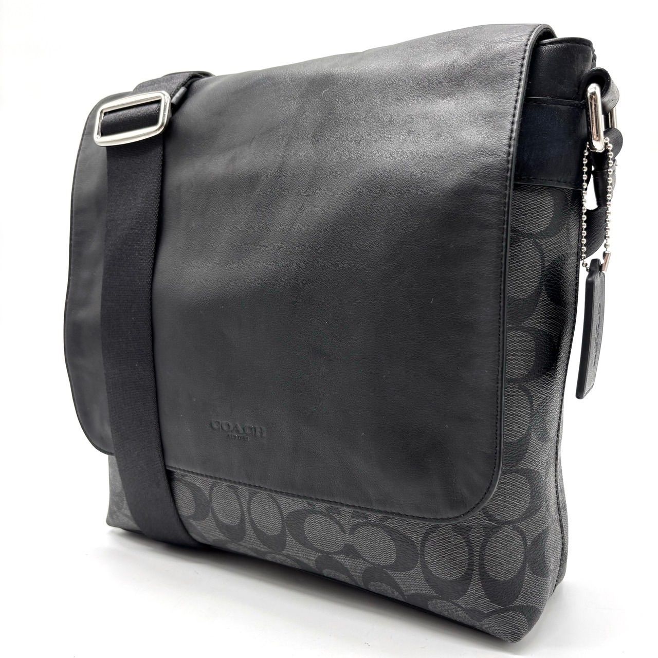 コーチ ショルダーバッグ メッセンジャー シグネチャー PVC 黒 美品