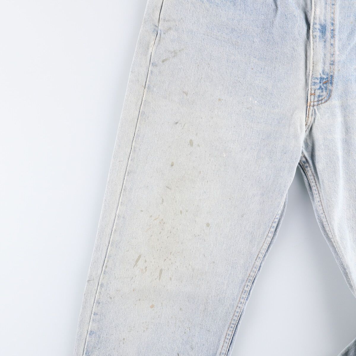 テーパードデニムパンツ