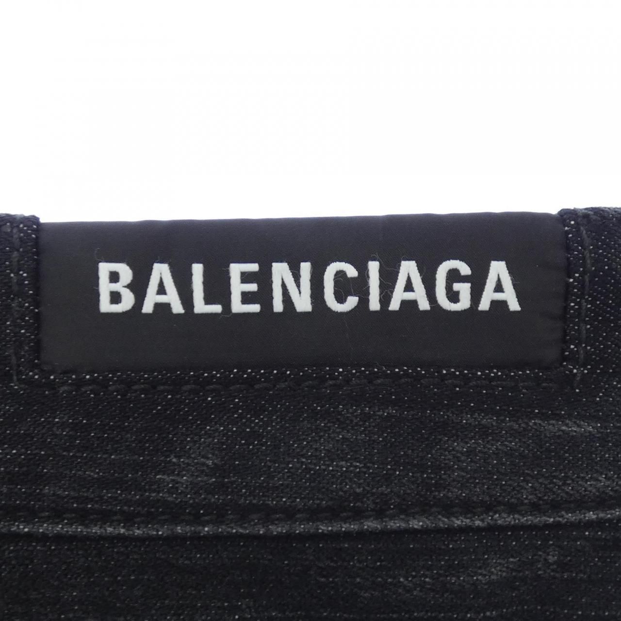バレンシアガ BALENCIAGA