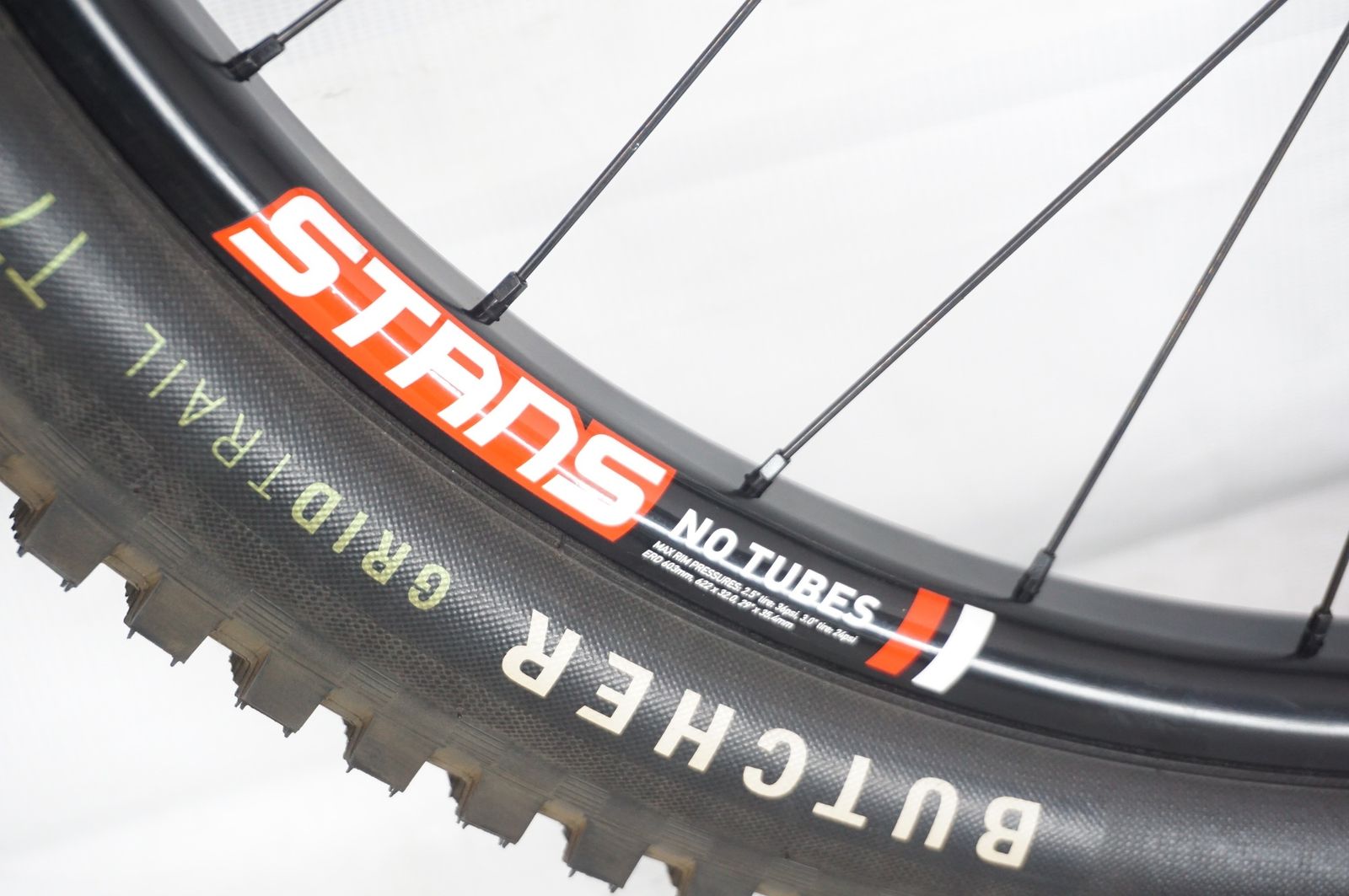 STANS NO TUBES 「スタンズノーチューブス」 ZTR SENTRY MK3