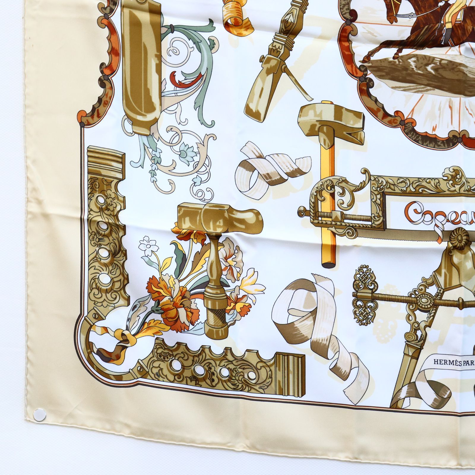 【良品】エルメス スカーフ カレ70《カレーシュ・エラスティック》馬柄 シルク HERMES/エルメス カレ90 大調教術 シルク スカーフ h_029 - メルカリ