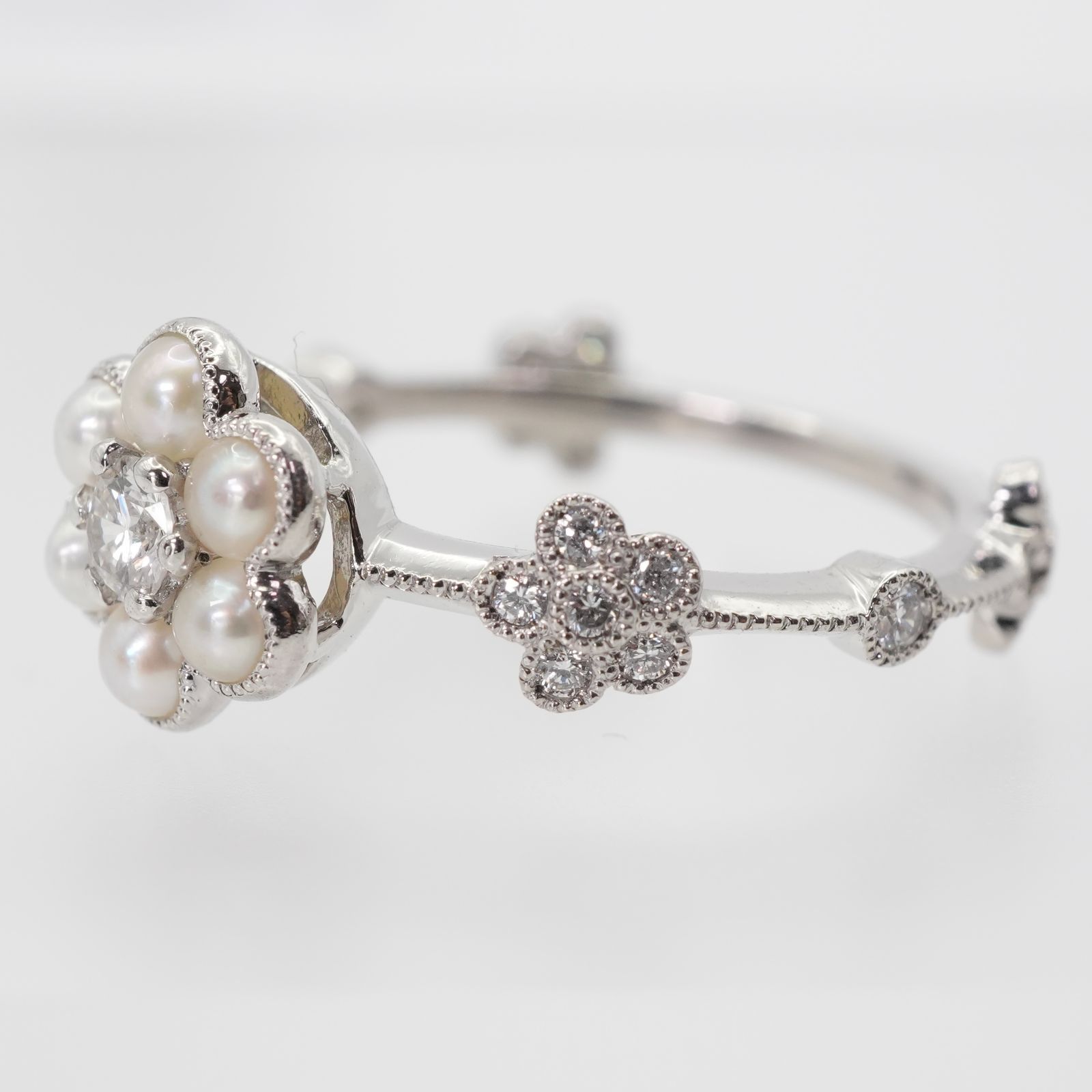 美品 アベリ 花 リング ダイヤ パール プラチナ フラワー/24